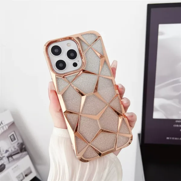Capa iPhone 15 Plus Cromada Diamante