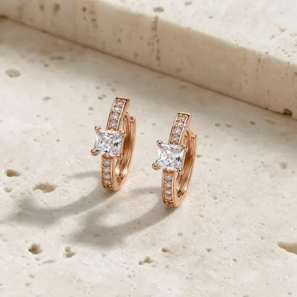 Brincos dourados rosa modelo B com cristal quadrado