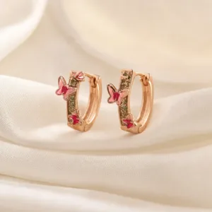 Brincos dourados rosa modelo A com borboletas vermelhas e rosa