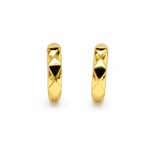 85365-4-white Brincos fashion de argola dourados com facetas triangulares