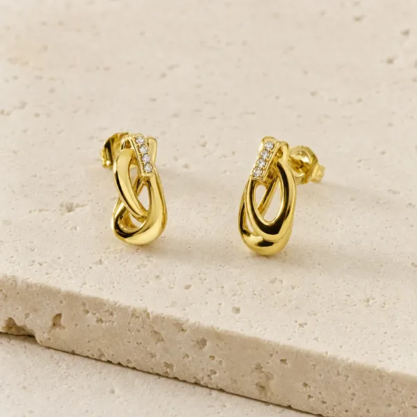 Brincos dourados com laço oval dourado