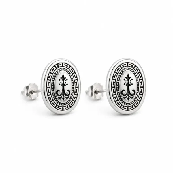 brincos prateados de moda em medalhão oval gravado em fundo branco, referência 85372-3