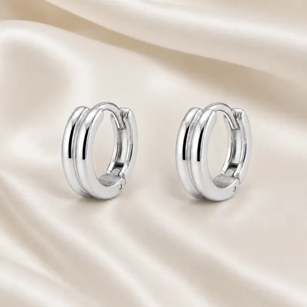 brincos prateados de moda em argola dupla minimalista em cetim marfim, referência 85373-4