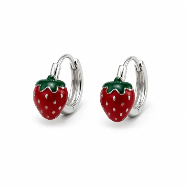 brincos prateados fashion com morango vermelho em fundo branco, referência 85374-14