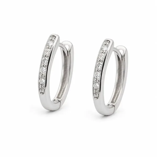 brincos prateados com cristais em argola fina em fundo branco, referência 85374-4