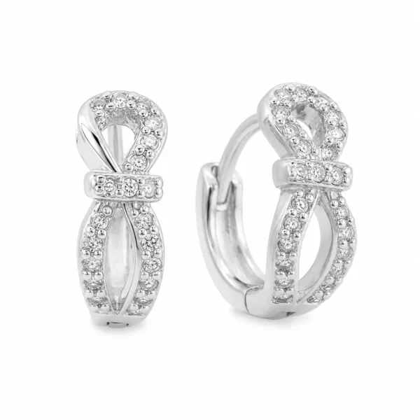 argolas prateadas elegantes com la莽o pav茅 em fundo branco, refer锚ncia 85376-5