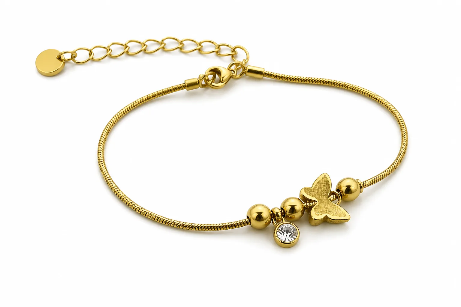 pulseira dourada com borboleta, contas e cristal em fundo branco, referência 85383-4